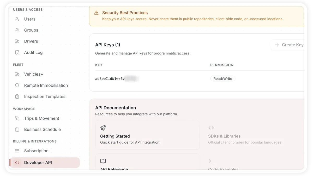 إعدادات Developer API في AVLView أثناء إنشاء مفتاح API مع خيارات الصلاحية وقائمة Webhooks.